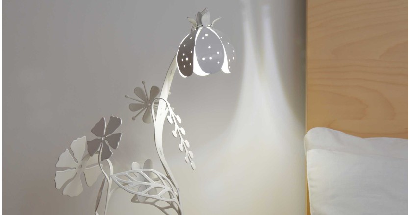 Свет в цветах:  настольные лампы &laquo;Light Flowers&raquo;