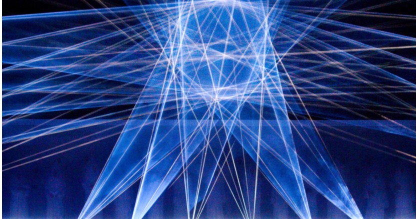 Калейдоскоп света для оперы «Турандот» в Токио Калейдоскоп света для оперы «Турандот» в Токио