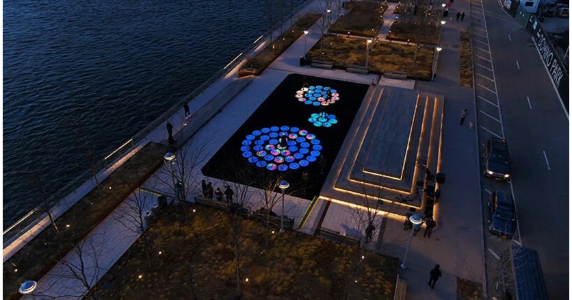 Reflection: социальная инсталляция в свете бруклинского дизайнера