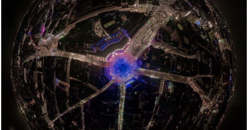 Мадридский пейзаж стал ярче благодаря новой световой инсталляции Мадридский пейзаж стал ярче благодаря новой световой инсталляции