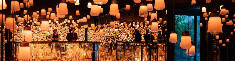 Интерактивный свет украсил ресепшн в японском отеле
