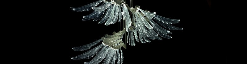 Бетонный светильник и стеклянные крылья и другие фишки прошлого сезона