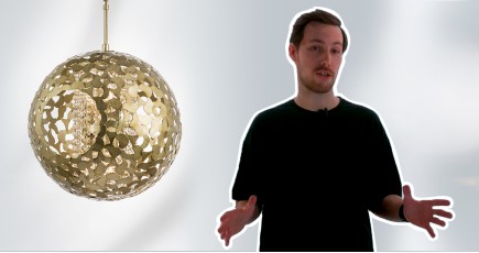 Сверкающие шары света в видеообзоре Verona на YouTube