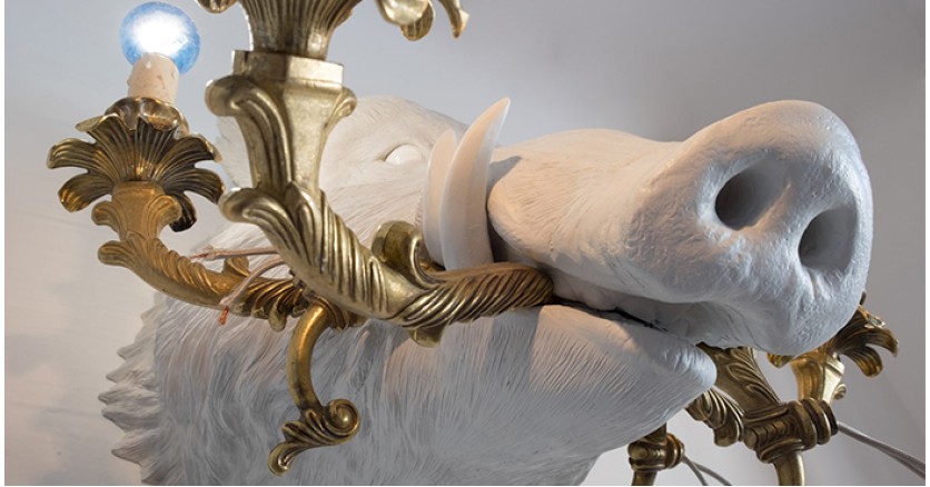 Световой инстинкт: сочетание сказочного сюжета, скульптуры и света