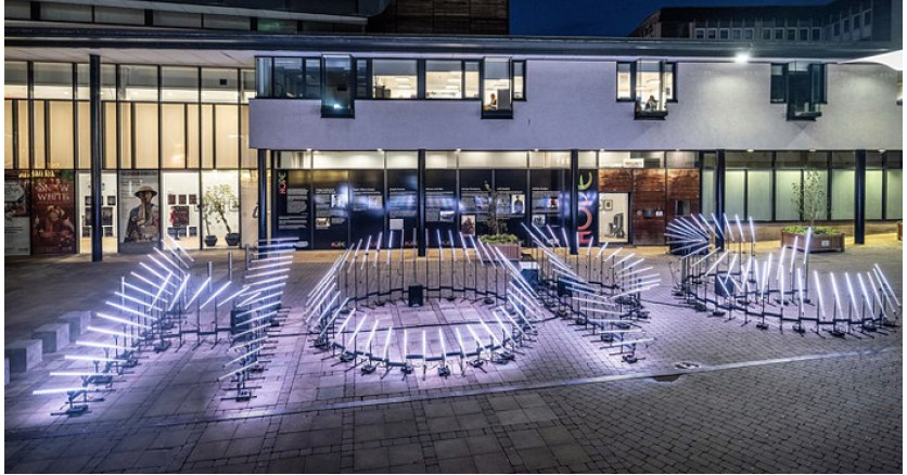 Свет надежды в инсталляции от Aether &amp; Hemera