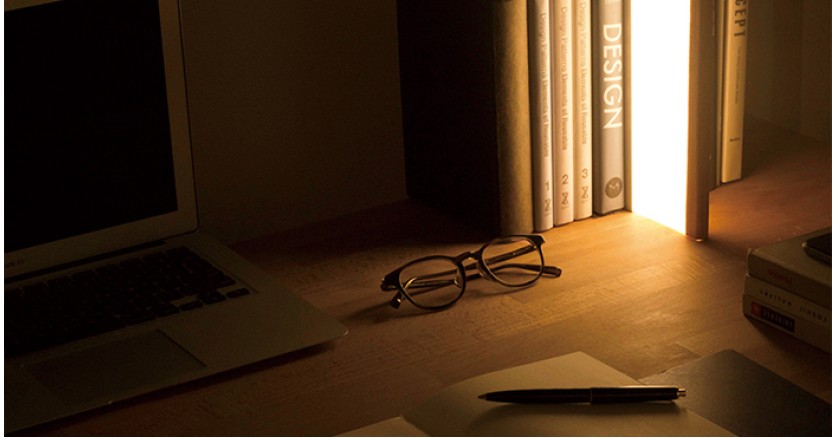 Ученье - свет. Лампа в виде книги от японской студии дизайна