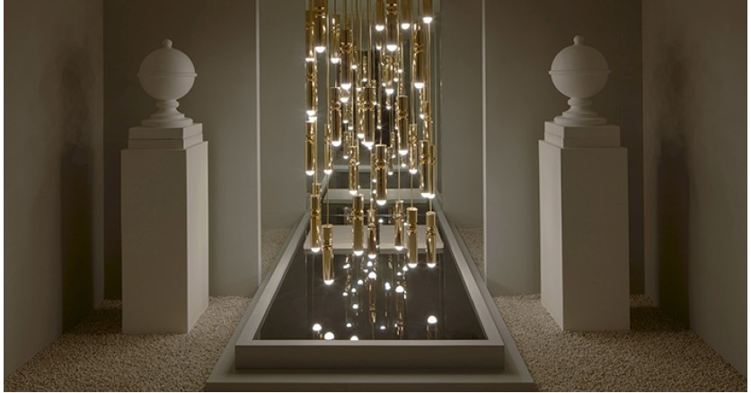 Свет под землей: Ли Брум устроил выставку на автостоянке