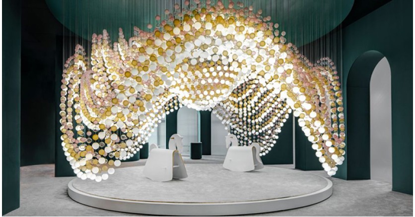 Свет, который убедил людей обниматься чаще Свет, который убедил людей обниматься чаще