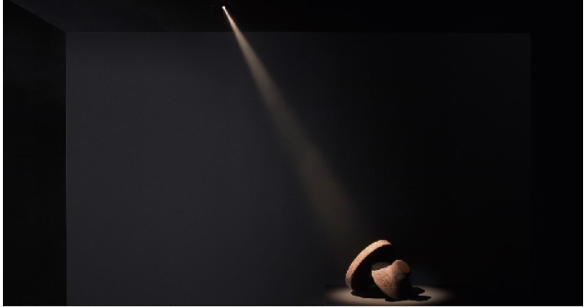 Дин Скира создал невидимый светильник