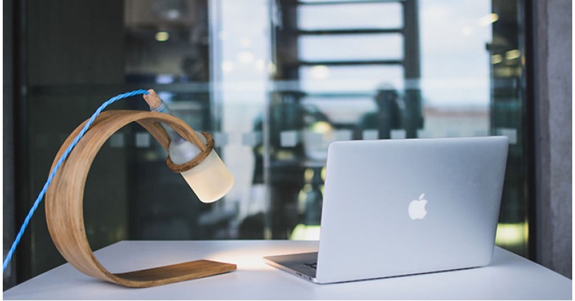 Лампа из мусора от американского студента Лампа из мусора от американского студента